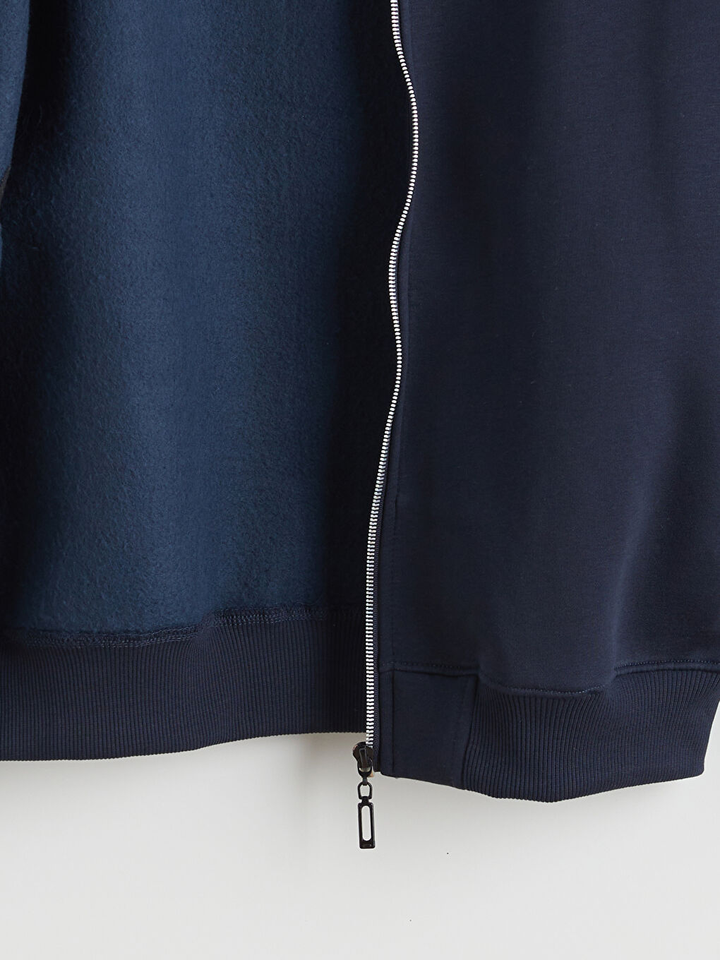 كنزة رياضية بسحاب بياقة قمعية وكم طويل للرجال-11