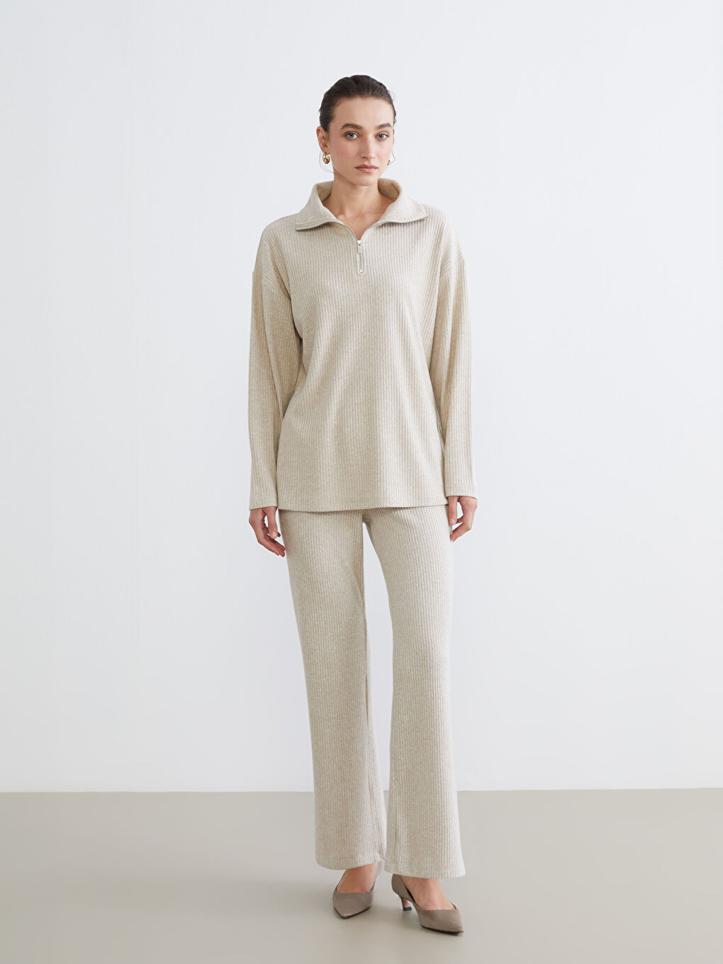 بنطلون رياضي للسيدات بخصر مرن-1