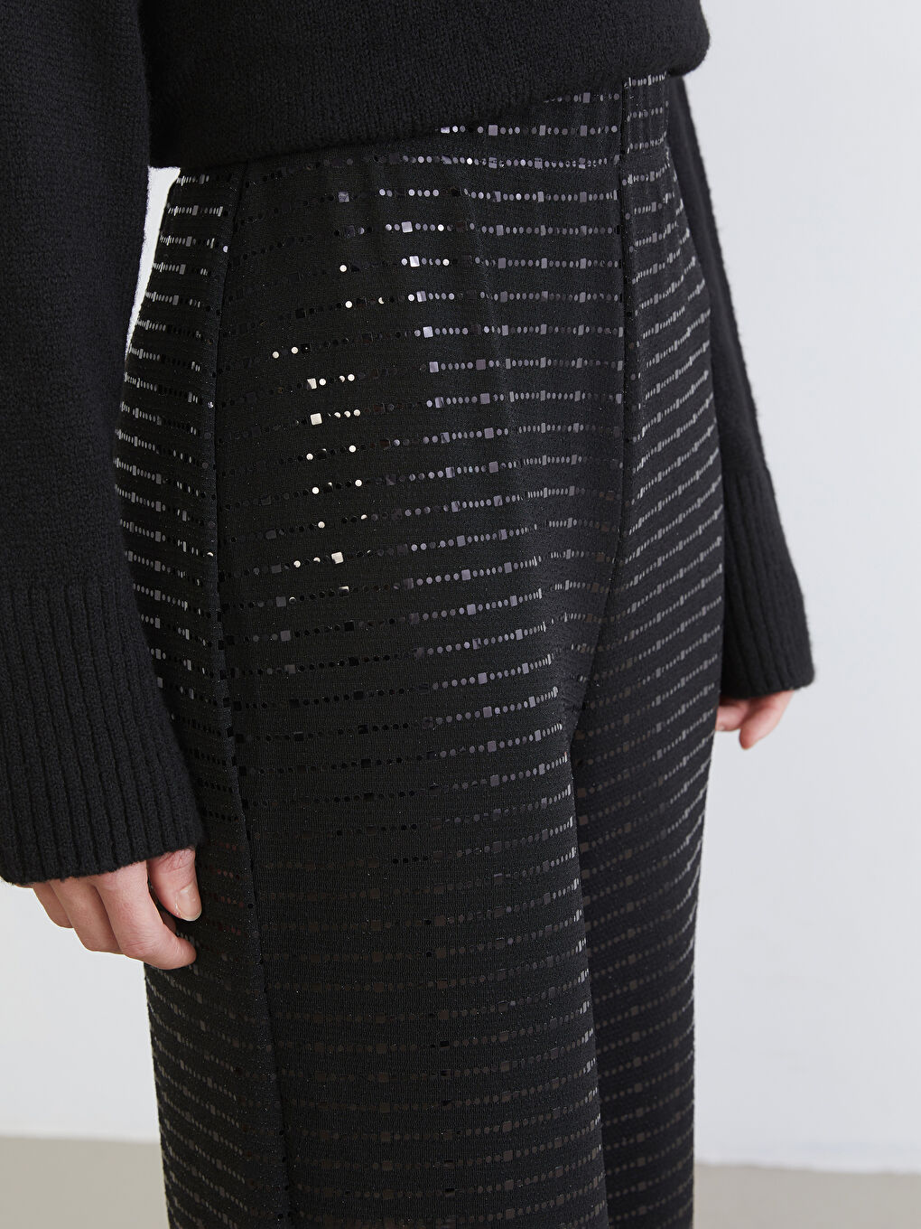 Elastic Waist Sequin Embroidered Women's Pants-2