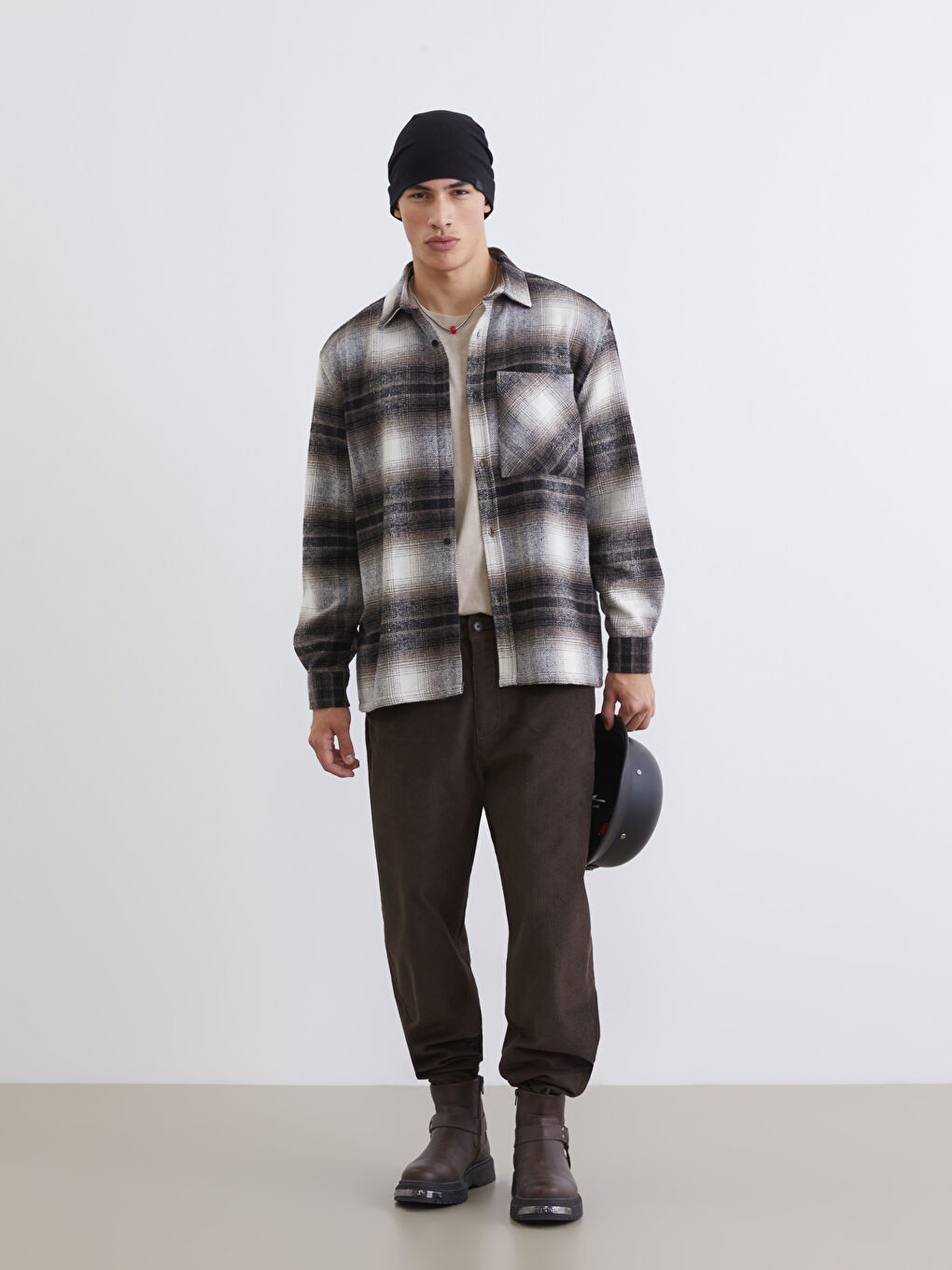 Relaxed Fit Long Sleeve Plaid Men's Flannel Shirt-1