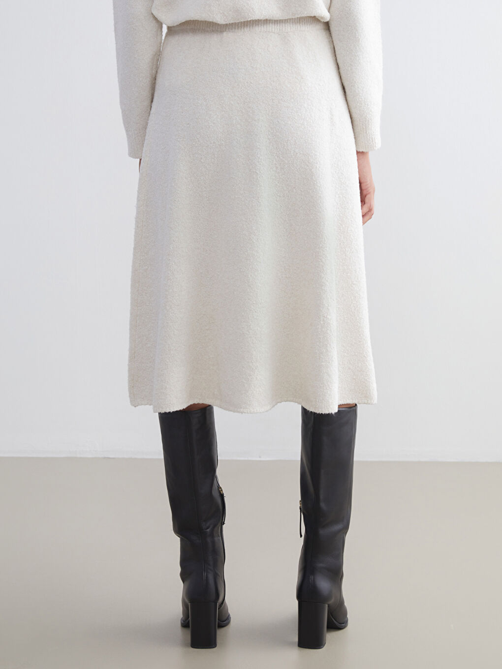 Elastic Waist Knitwear Skirt-3