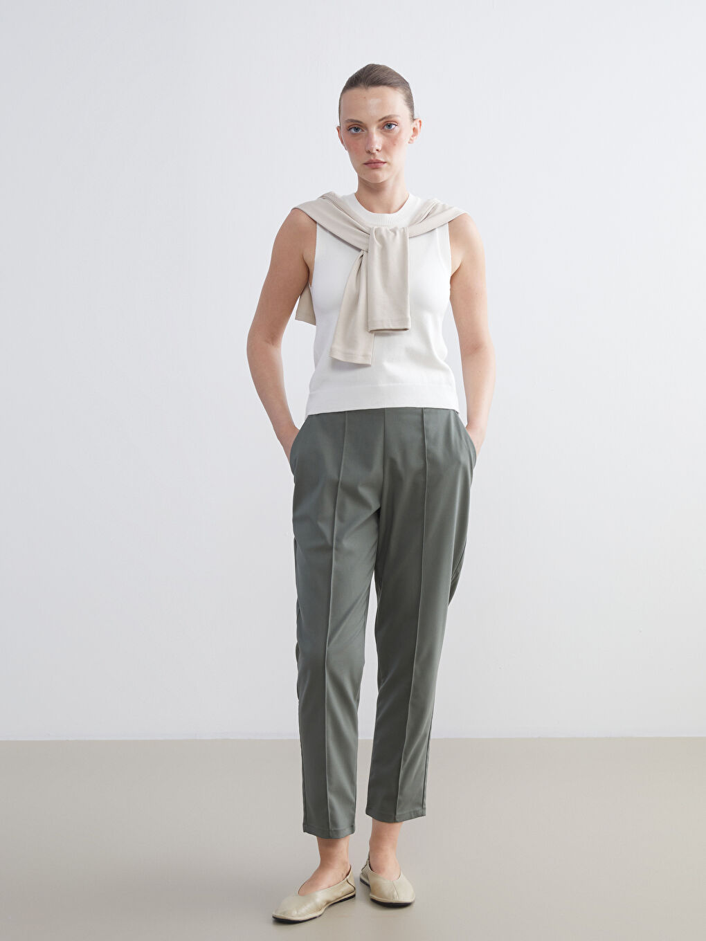 Pantalon Cigarette à Taille Élastiquée pour Femmes