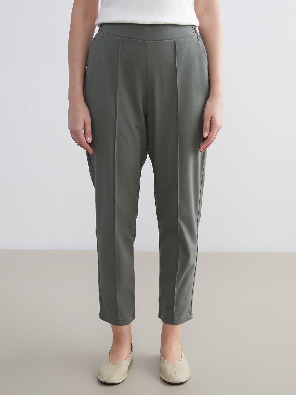 Pantalon Cigarette à Taille Élastiquée pour Femmes-3