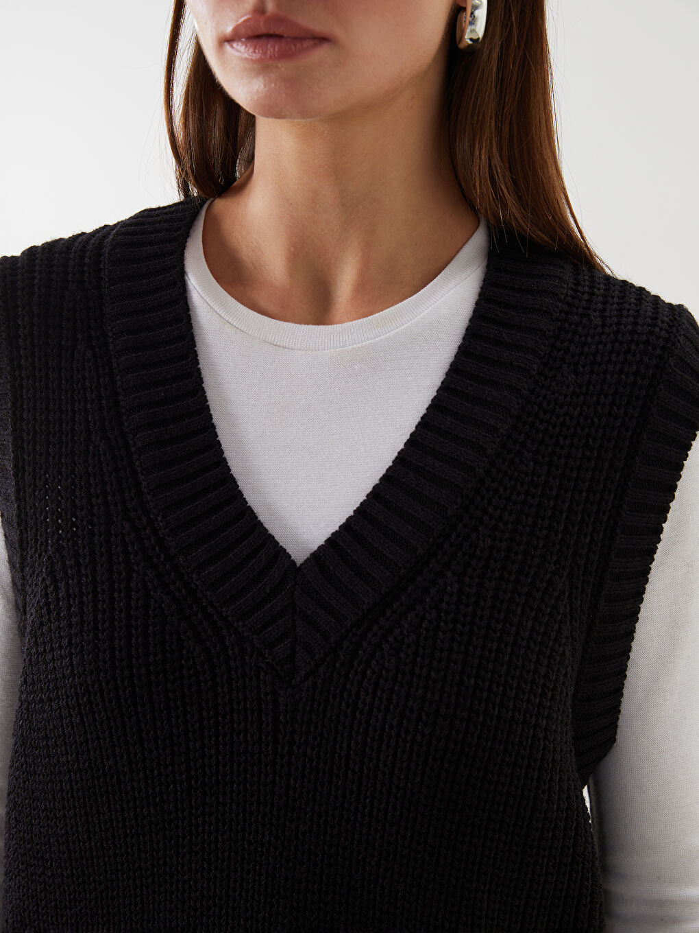 Siyah V Yaka Kadın Triko Süveter-2