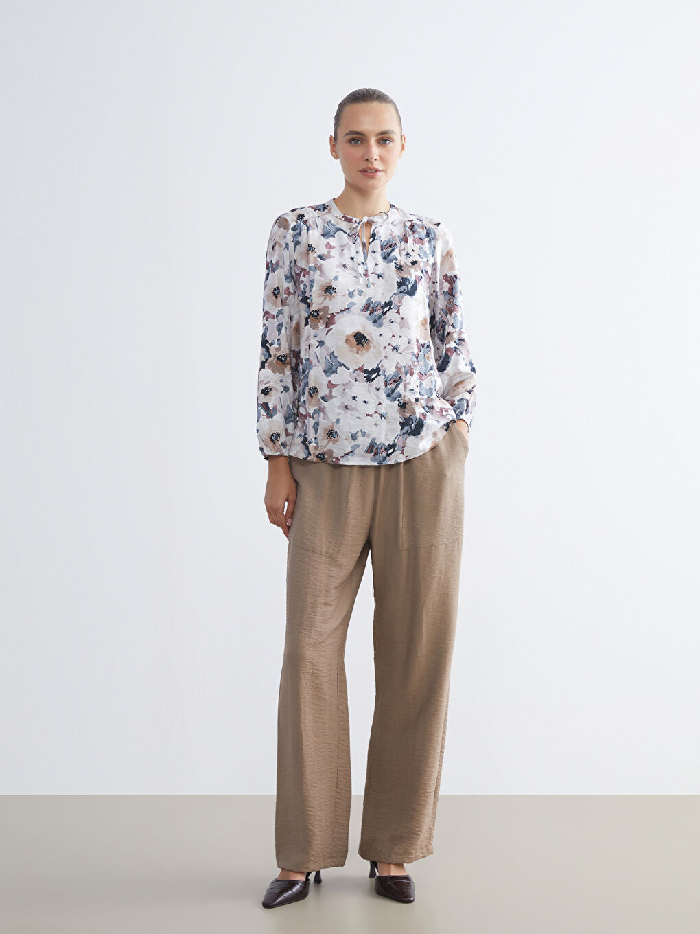 Kahverengi Beli Lastikli Havuç Kesim Kadın Pantolon-1