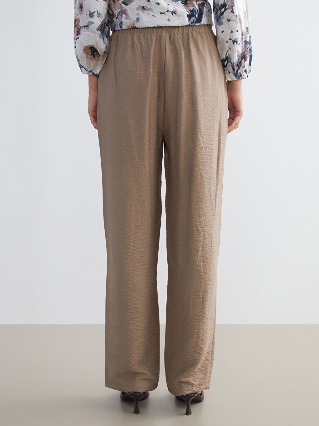 Kahverengi Beli Lastikli Havuç Kesim Kadın Pantolon-6