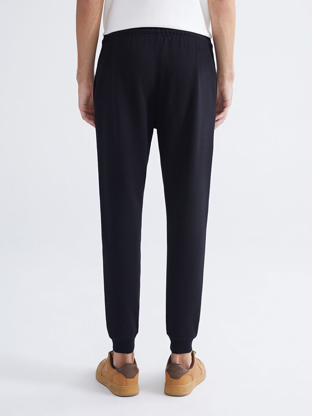 Siyah Standart Kalıp Erkek Jogger Eşofman Altı-3