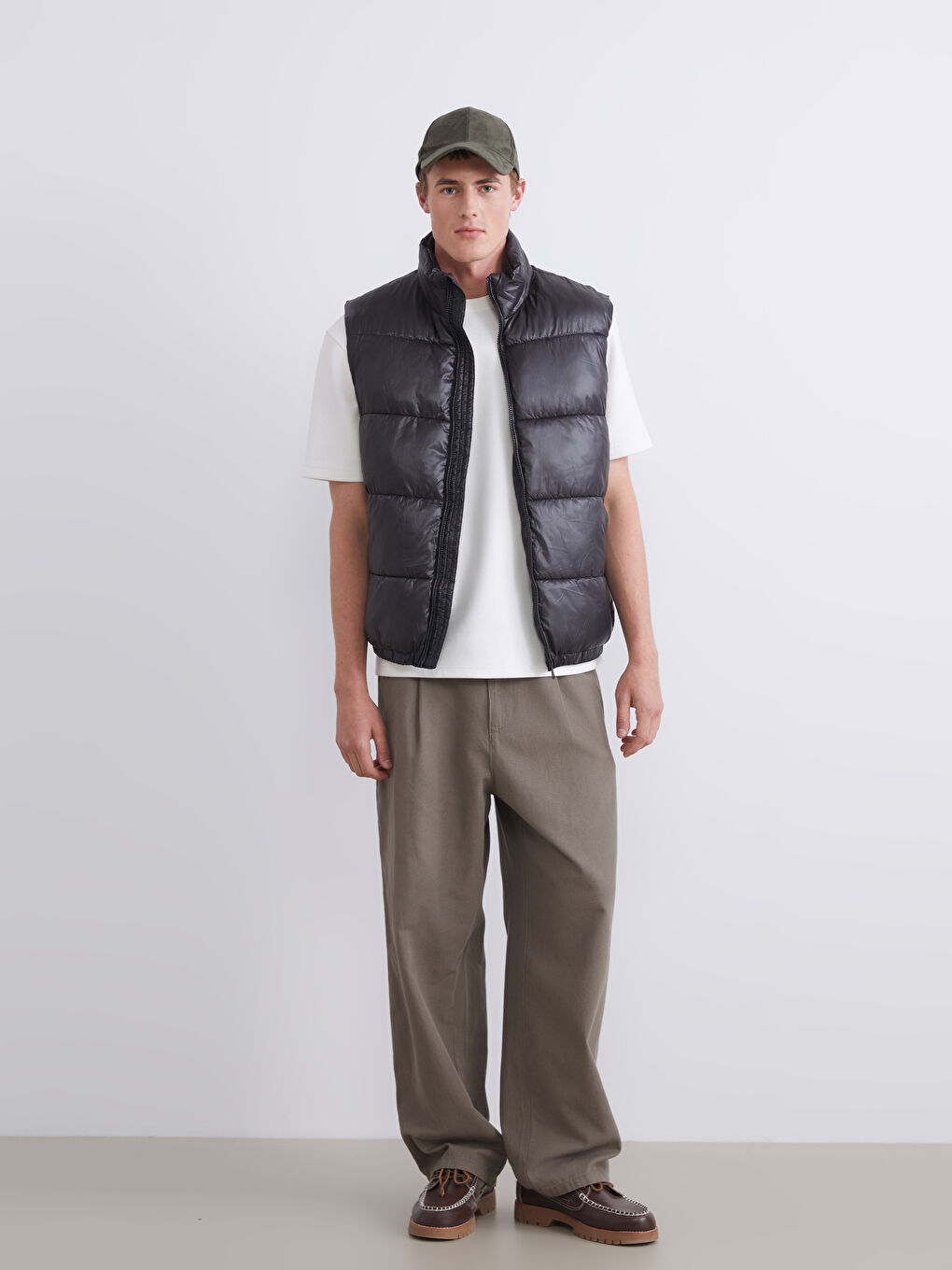 Siyah Dik Yaka Erkek Şişme Yelek-1