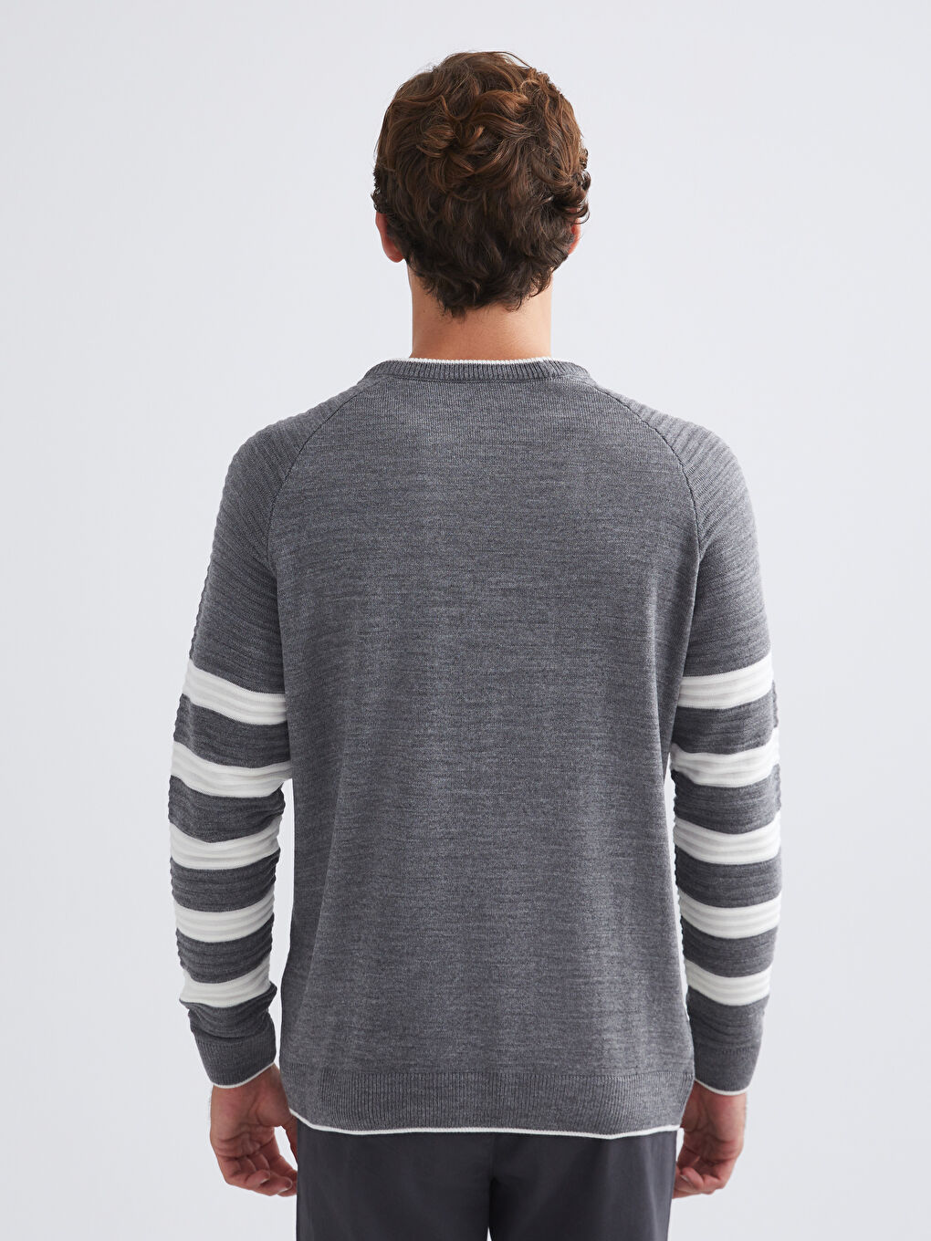 Crew Neck Striped Men's Sweater-3