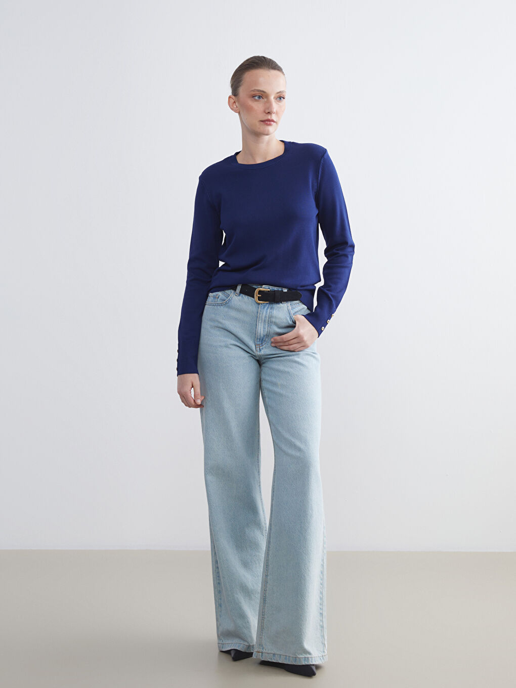 Crew Neck Women's Knitwear Sweater-2