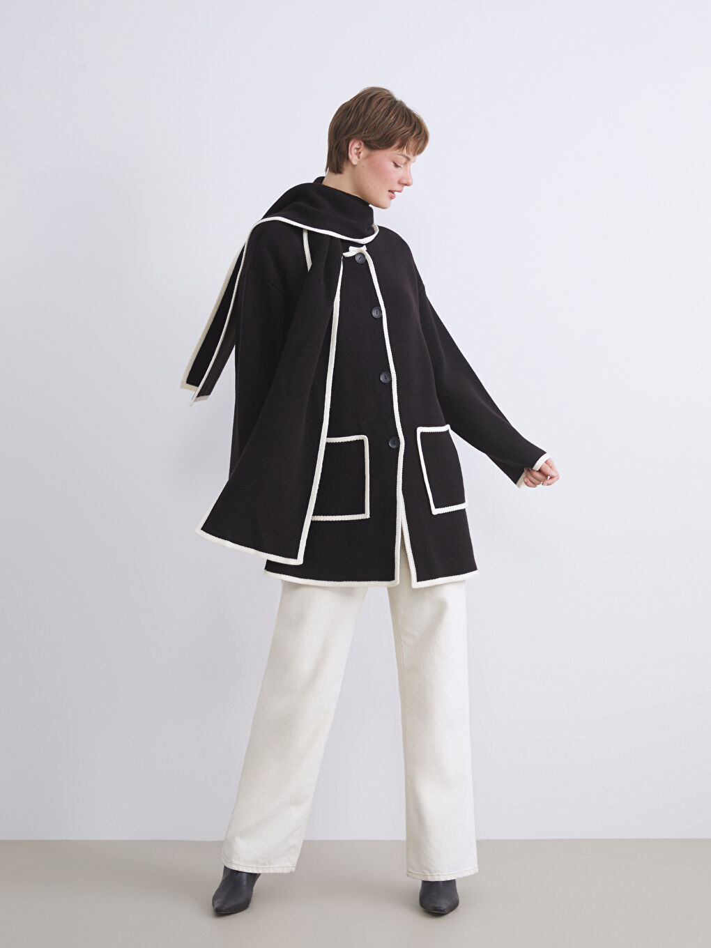 Siyah Atkılı Oversize Kadın Triko Hırka-1