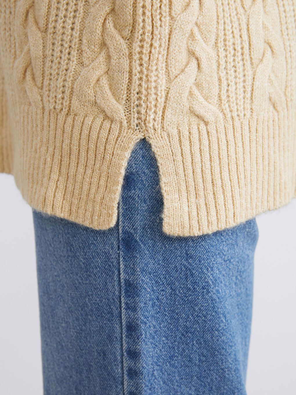 Sarı Dik Yaka Kendinden Desenli Kadın Triko Tunik-2