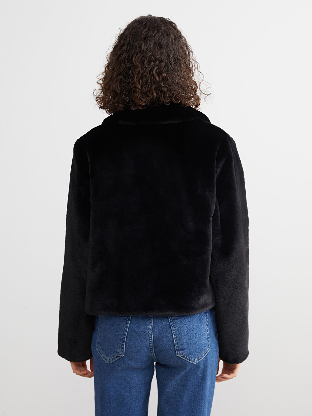 Siyah Gömlek Yaka Kadın Kürk Mont-4