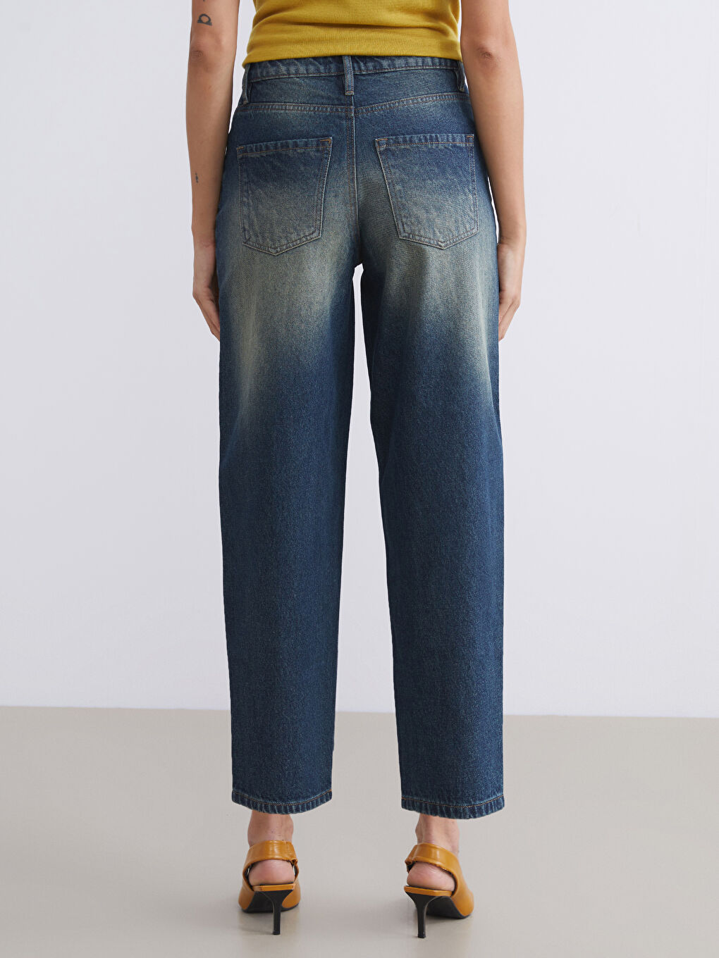 Woman INDIGO Jeans-3