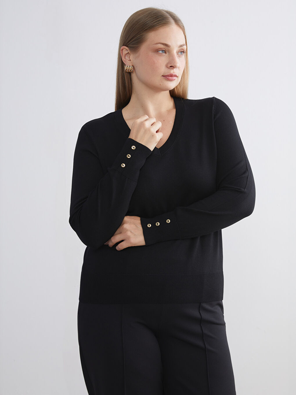 Siyah V Yaka Kadın Triko Kazak-1