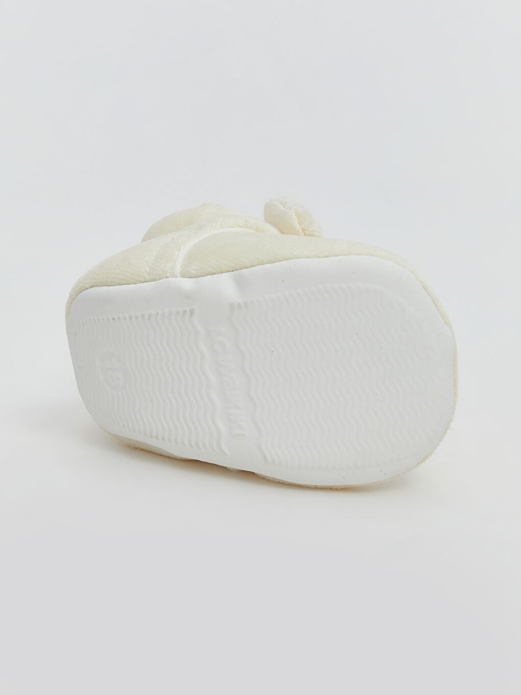 Beyaz Cırt Cırtlı Erkek Bebek Yürüme Öncesi Ev Botu-3