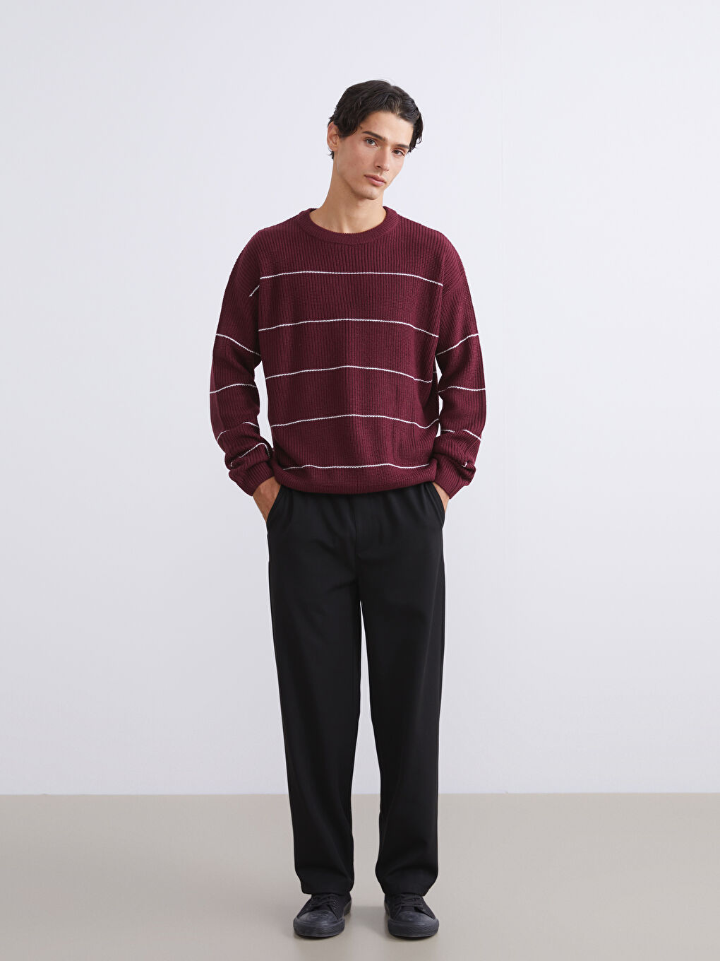 Crew Neck Striped Men's Knitwear Sweater-1