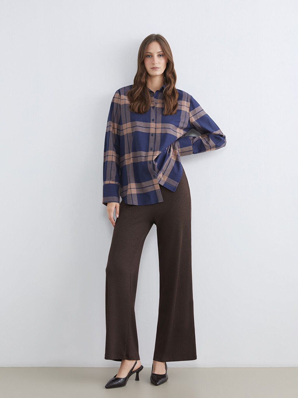 Kahverengi Beli Lastikli Geniş Paça Kadın Pantolon