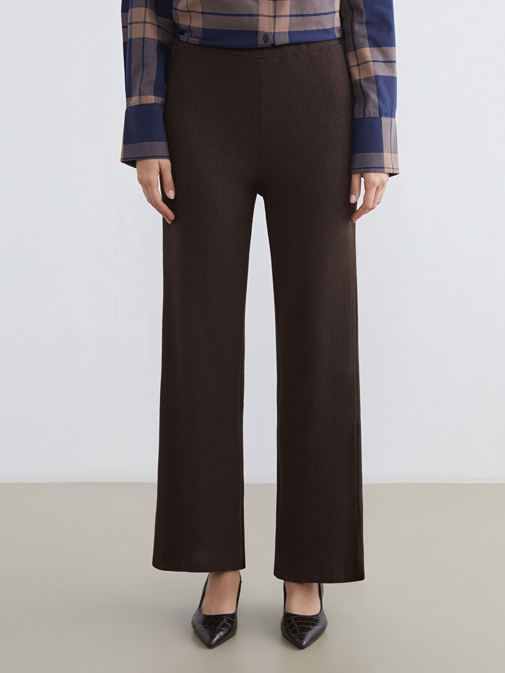 Kahverengi Beli Lastikli Geniş Paça Kadın Pantolon-1