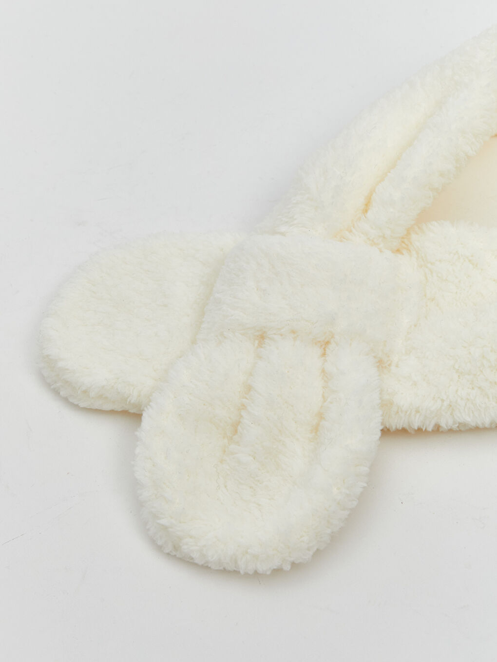 Ekru Fiyonk Figürlü Kız Çocuk Pelüş Boyunluk-1