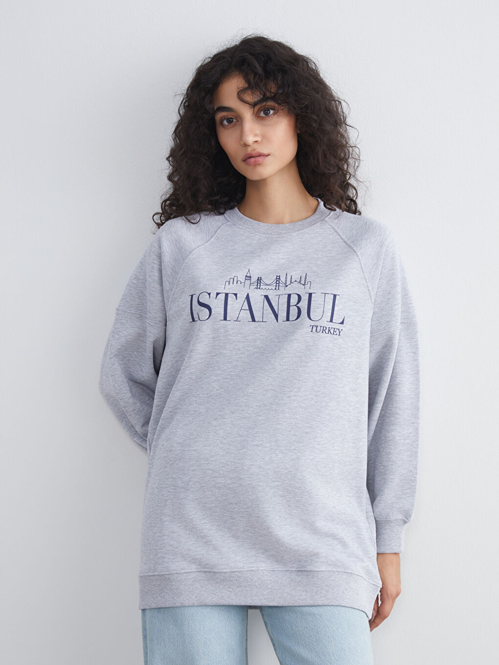 Gri İstanbul Baskılı Oversize Kadın Sweatshirt Tunik