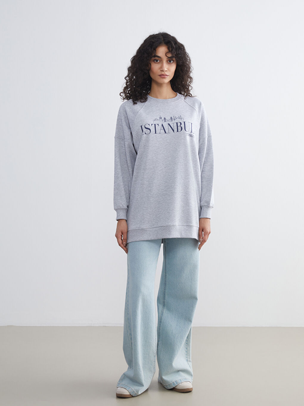 Gri İstanbul Baskılı Oversize Kadın Sweatshirt Tunik-1