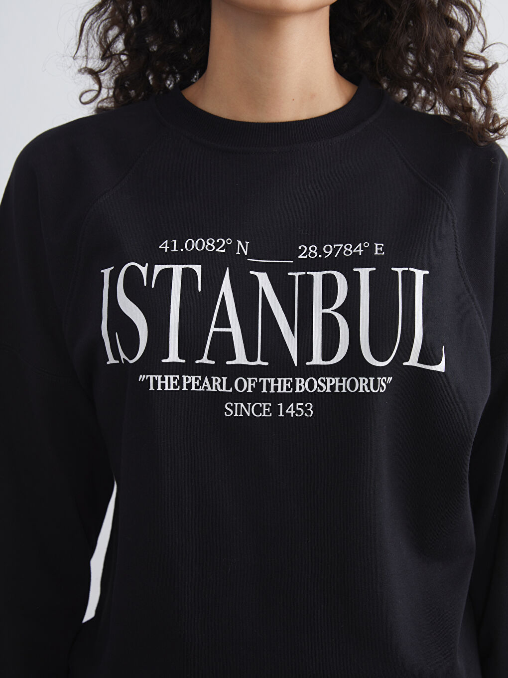 Siyah İstanbul Baskılı Oversize Kadın Sweatshirt Tunik-2