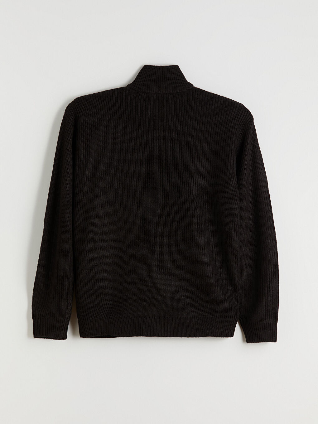 Standard Fit Stand Collar Men's Sweater-5