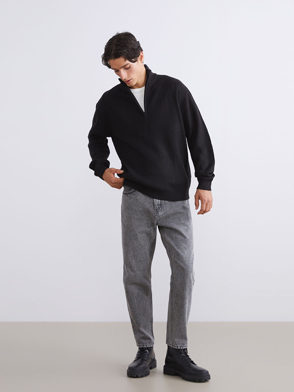 Standard Fit Stand Collar Men's Sweater-1