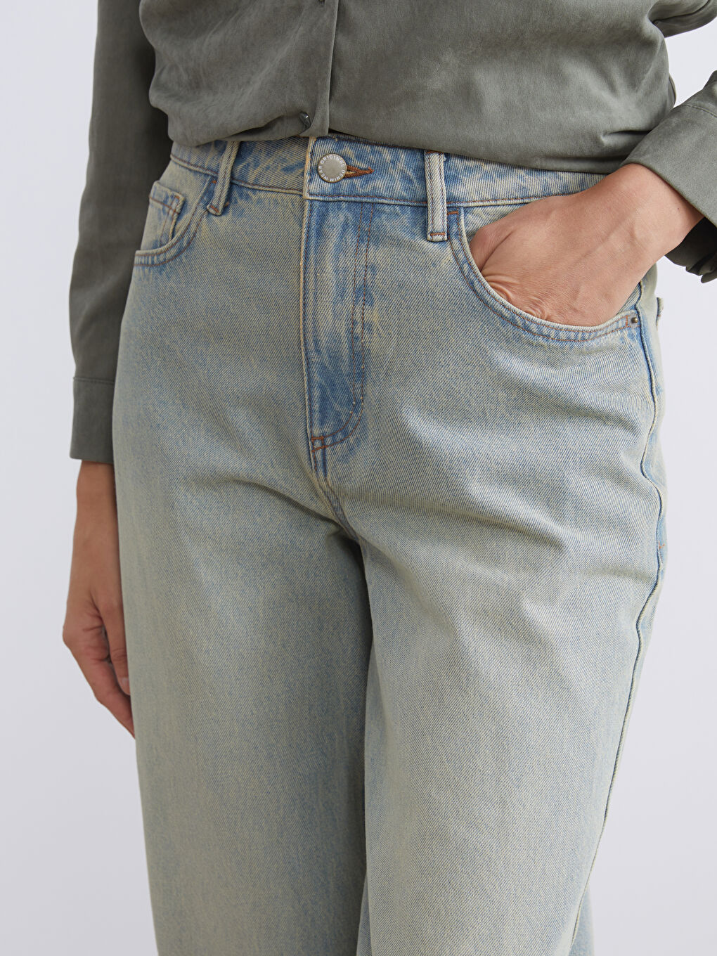 Baggy Fit Women's Jeans-2