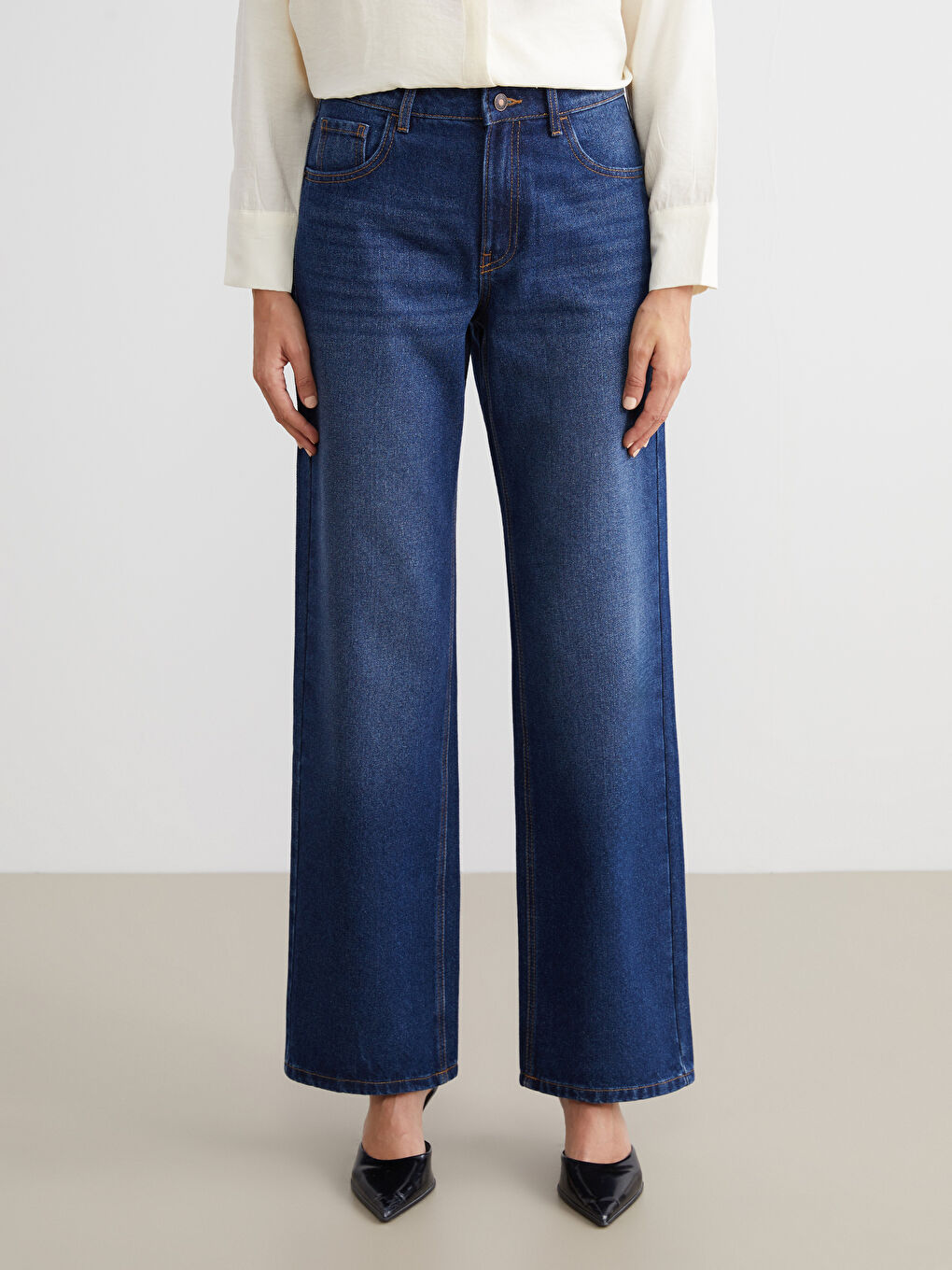 Straight Women's Jeans-1