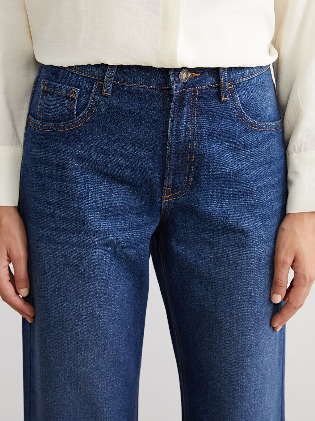 Straight Women's Jeans-2