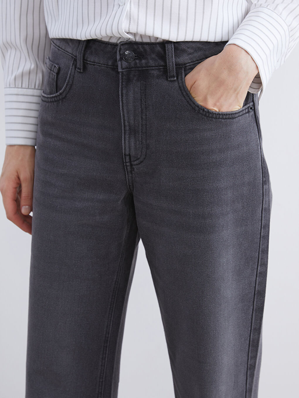 Straight Women's Jeans-2