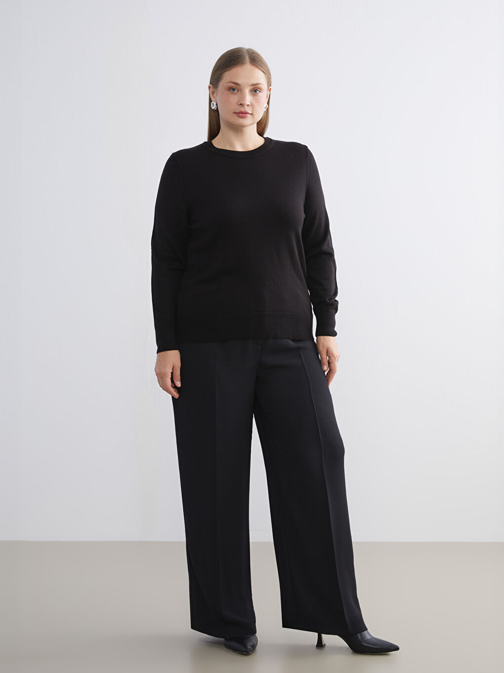 Siyah Bisiklet Yaka Kadın Triko Kazak-2