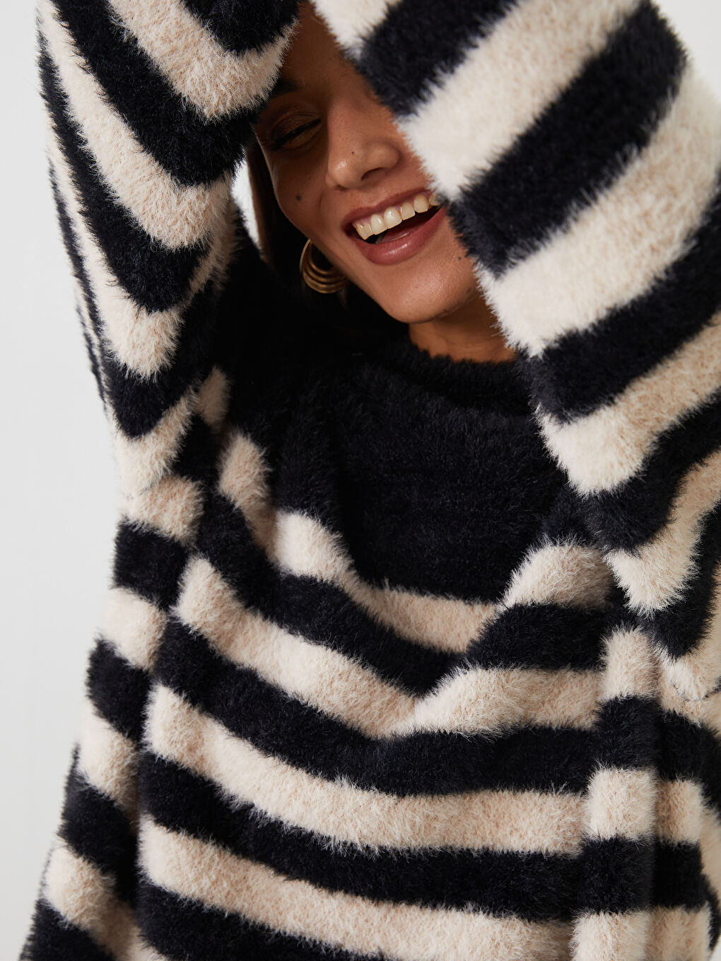 Ekru Bisiklet Yaka Çizgili Kadın Triko Tunik-2