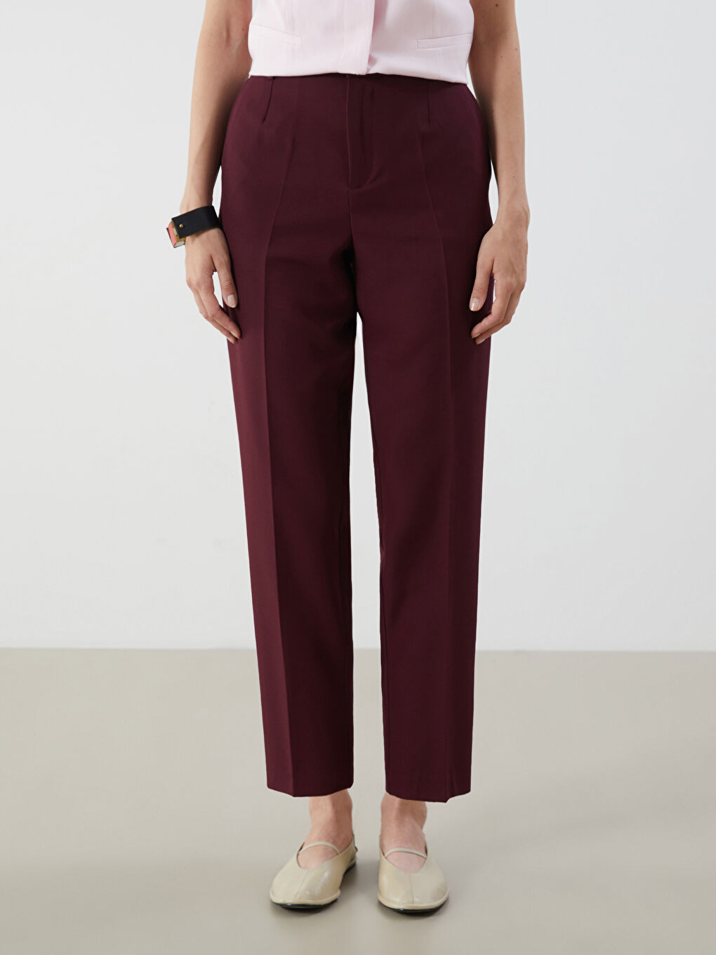 Kırmızı Dar Fit Kadın Pileli Pantolon-1