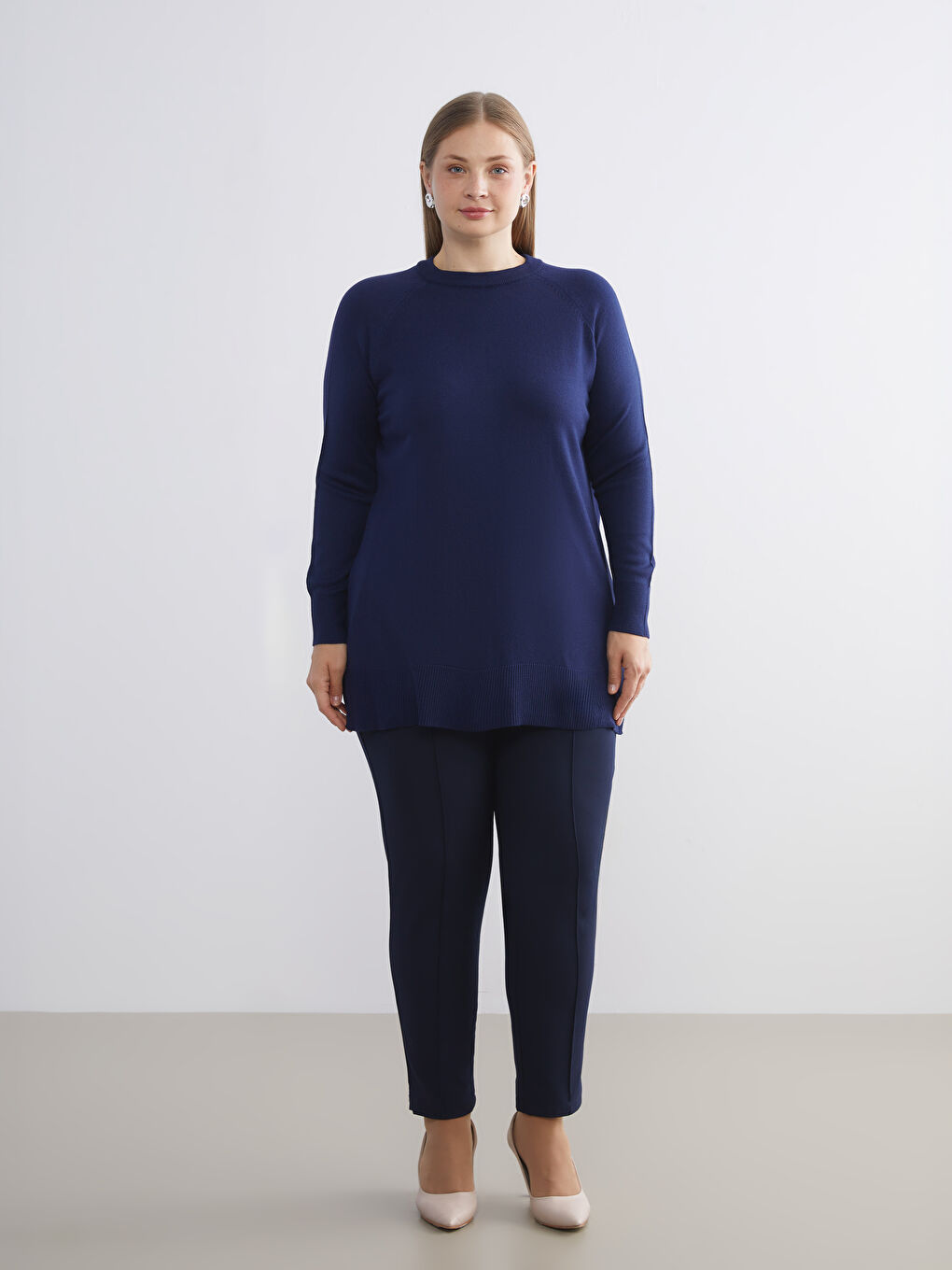 Crew Neck Women's Knitwear Sweater-2