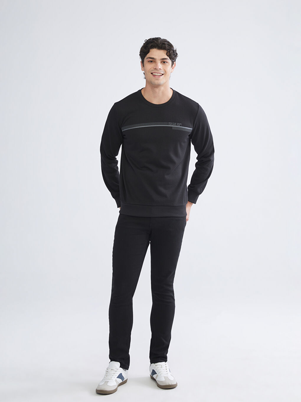 سوییتشێرتی یاخە خڕی نەخشدار-ی پیاوان-1