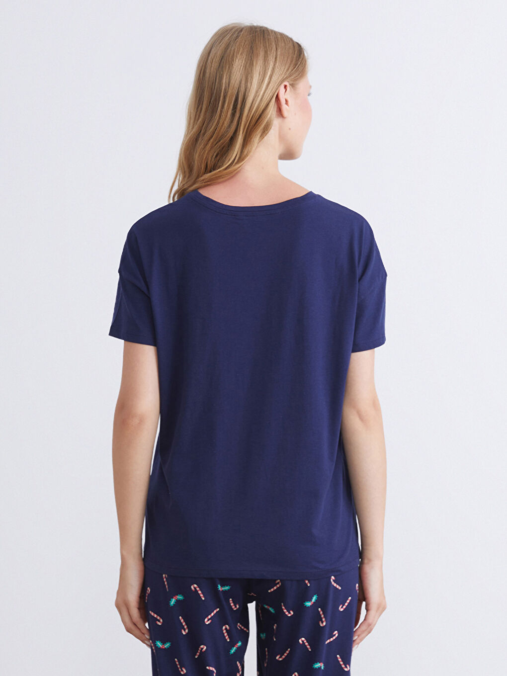 Lacivert Bisiklet Yaka Nakışlı Kadın Pijama Üstü-1