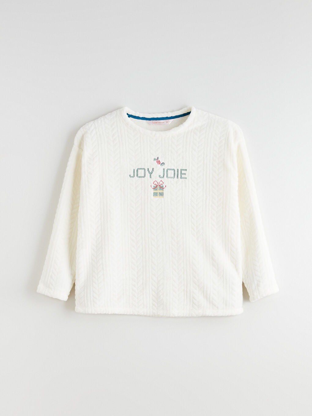 Crew Neck Embroidered Women's Plush Pyjama Set-10