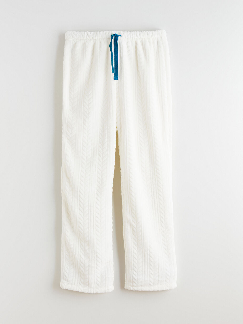 Crew Neck Embroidered Women's Plush Pyjama Set-16