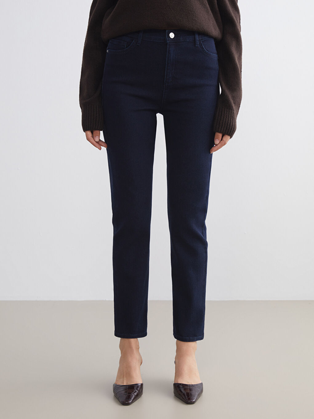 Siyah Slim Fit Kadın Jean Pantolon-1