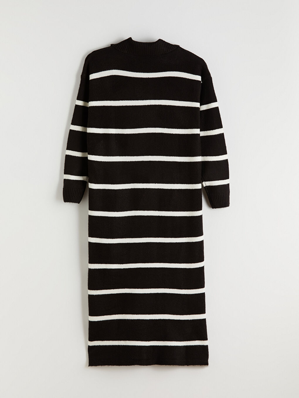 ქალი შავი კაბა-6