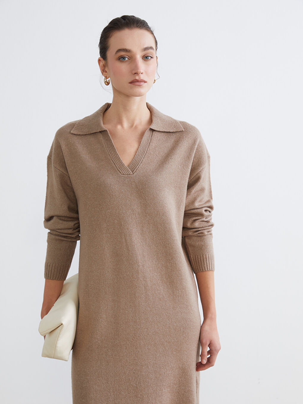 فستان بني امرأة-1