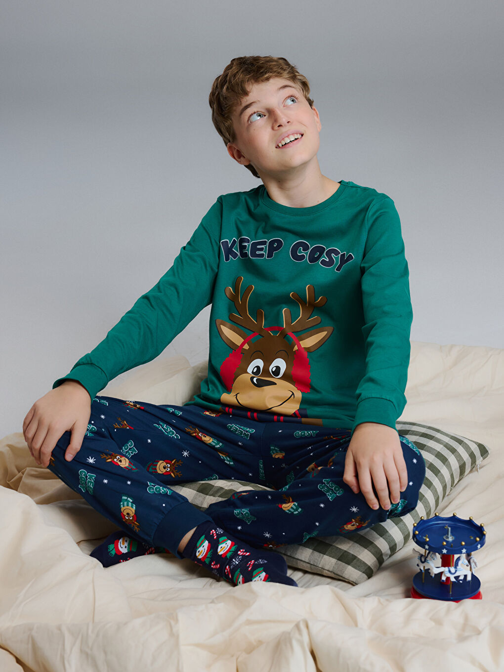 Піжамний комплект для хлопчиків із круглим вирізом горловини на різдвяну тематику