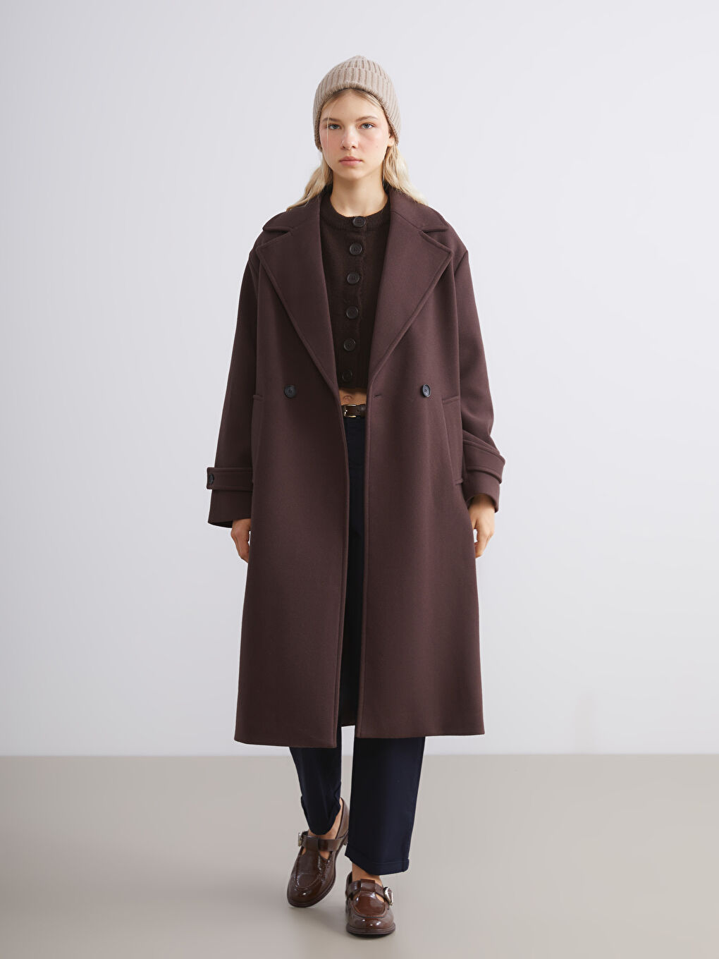 Kahverengi Kruvaze Yaka Kadın Kaşe Kaban-1