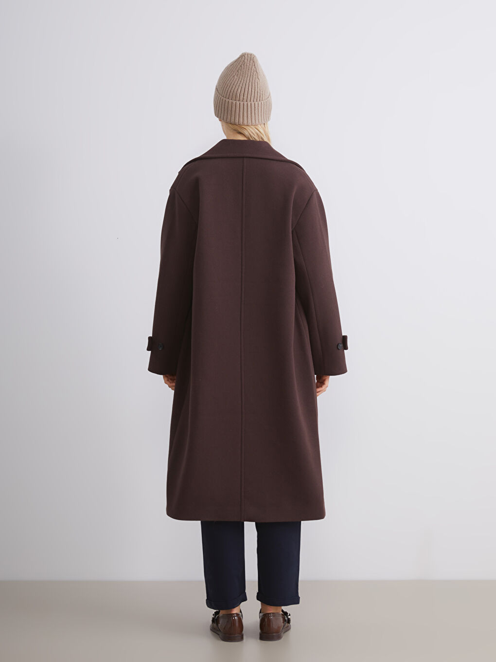 Kahverengi Kruvaze Yaka Kadın Kaşe Kaban-4