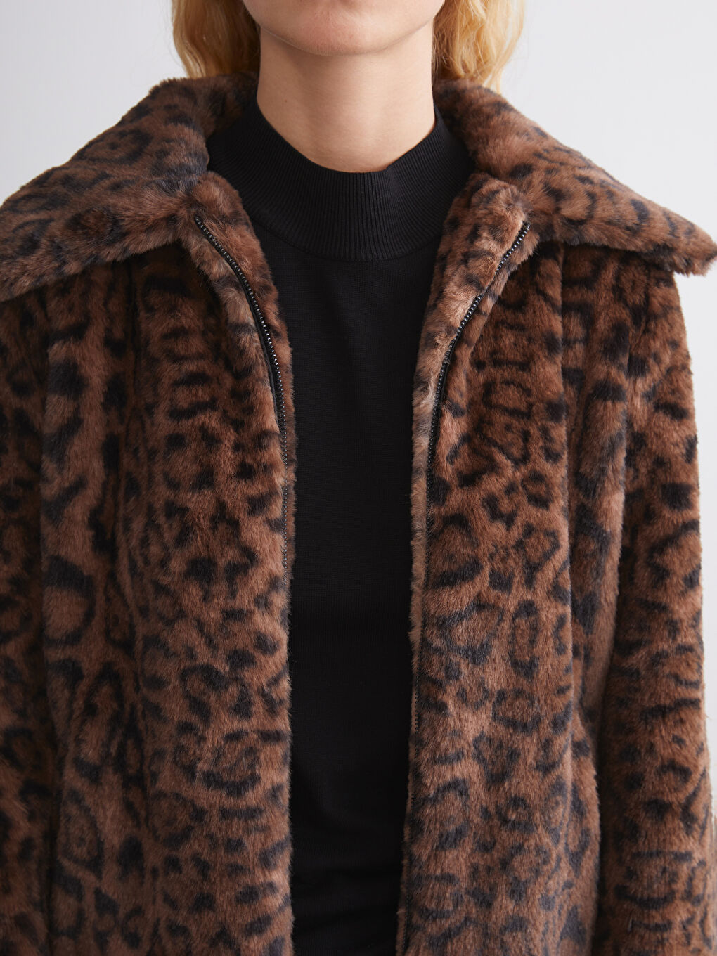 Jacket Neck Leopard Print Women's Faux Fur Overcoat-2