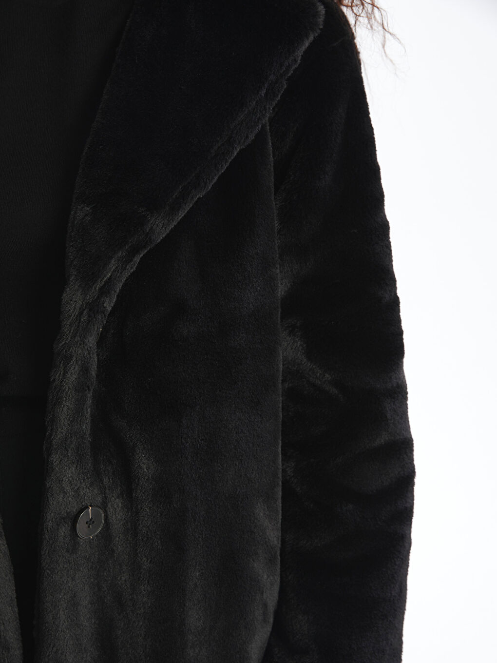 Siyah Ceket Yaka Kadın Pelüş Kaban-2