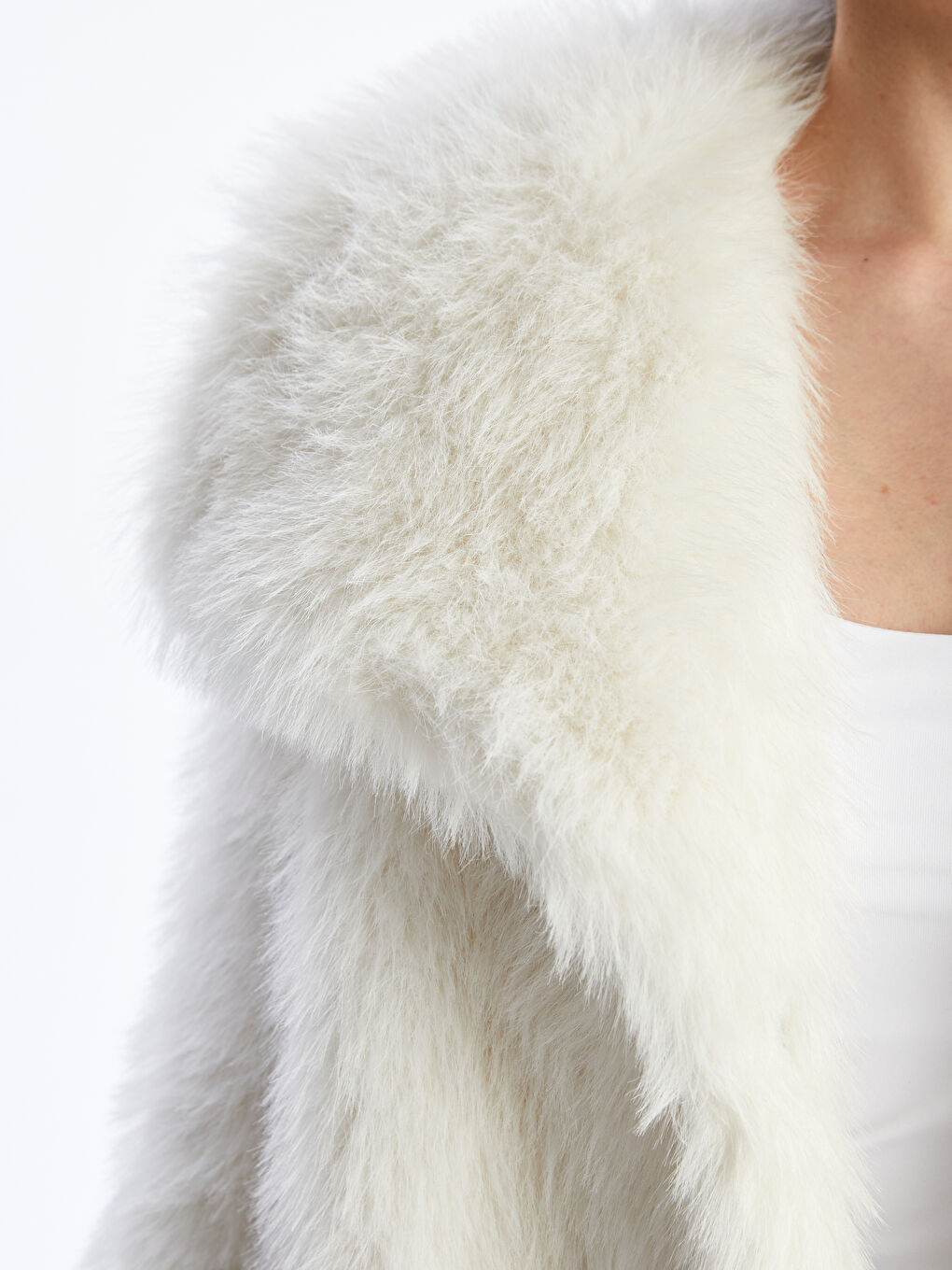 Jacket Neck Women's Fur Overcoat-2
